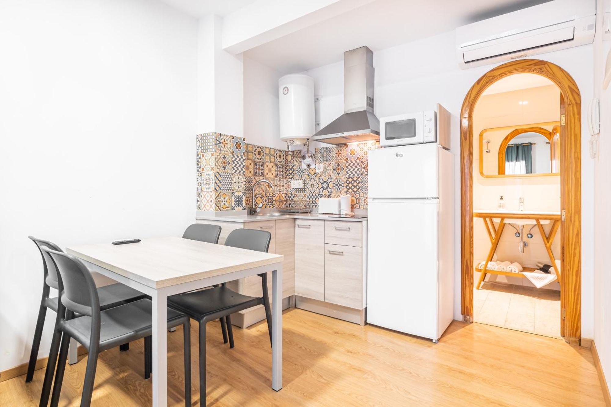 Apartamentos El Castell Benidorm Old-Town Ngoại thất bức ảnh