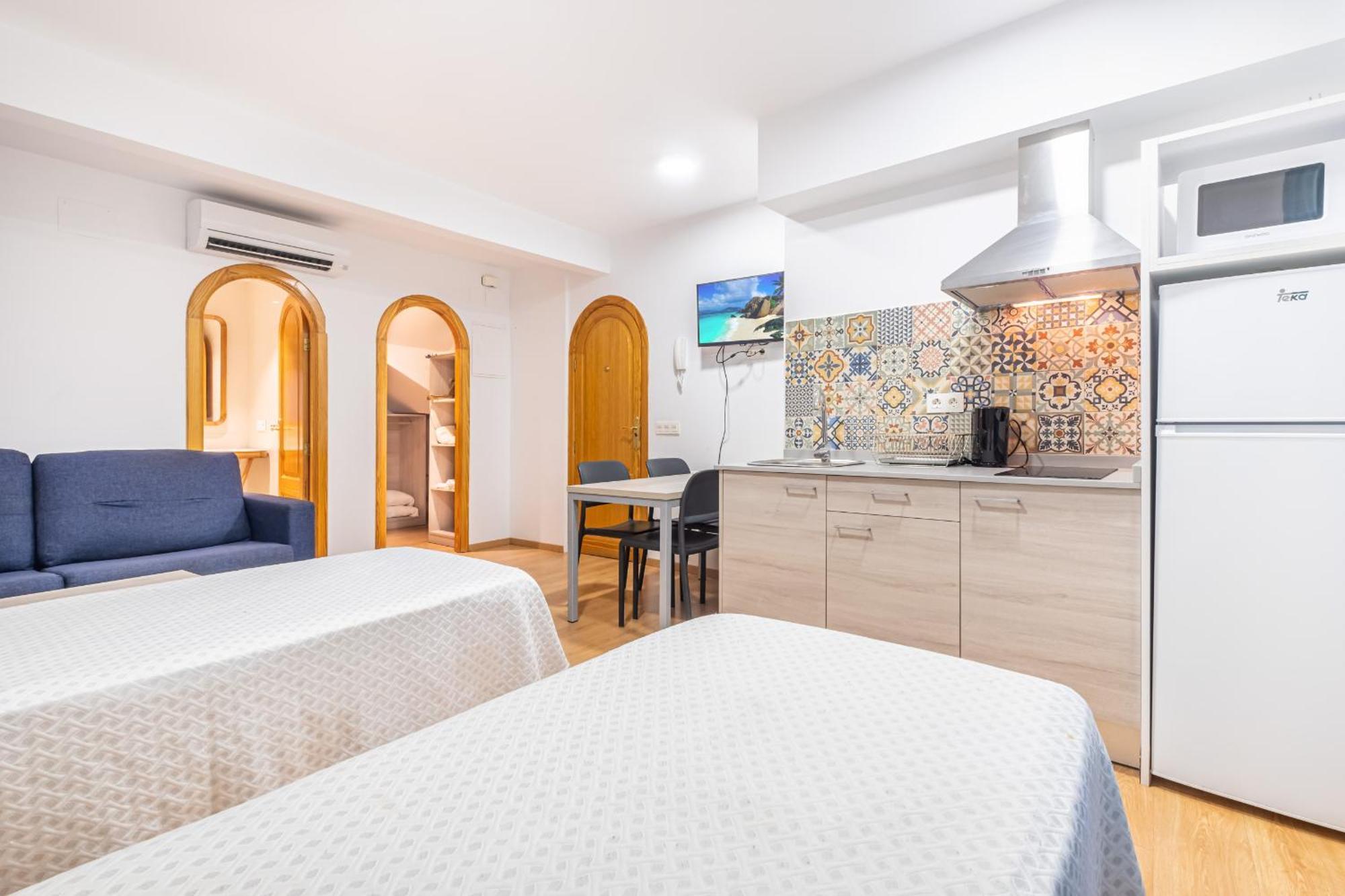 Apartamentos El Castell Benidorm Old-Town Ngoại thất bức ảnh