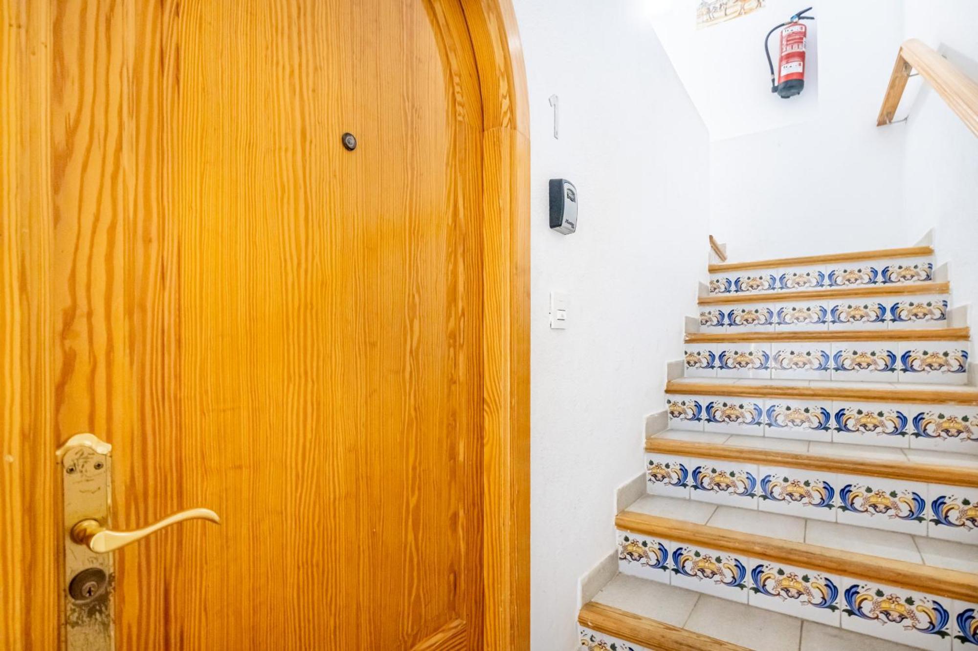 Apartamentos El Castell Benidorm Old-Town Ngoại thất bức ảnh