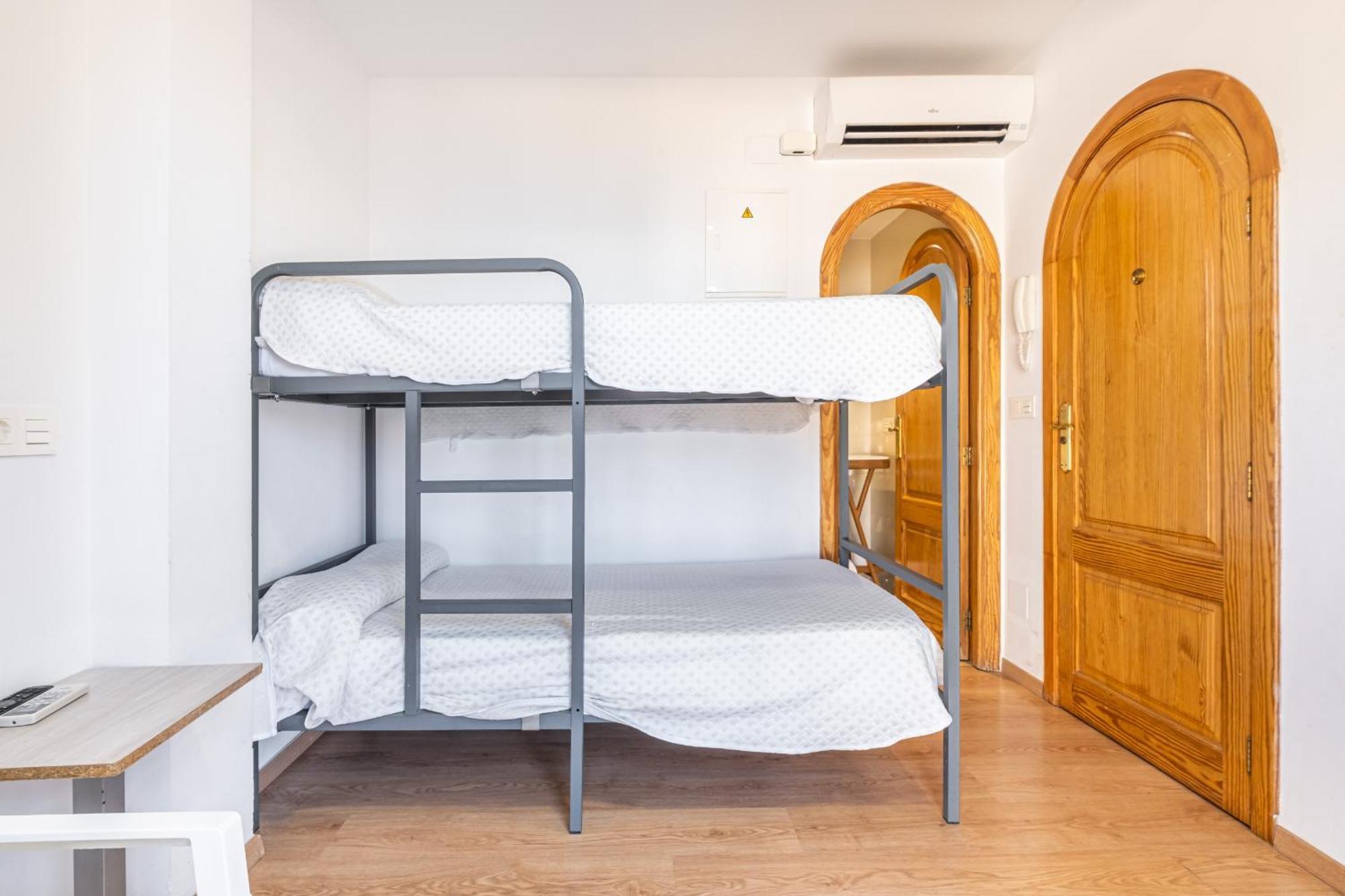 Apartamentos El Castell Benidorm Old-Town Phòng bức ảnh